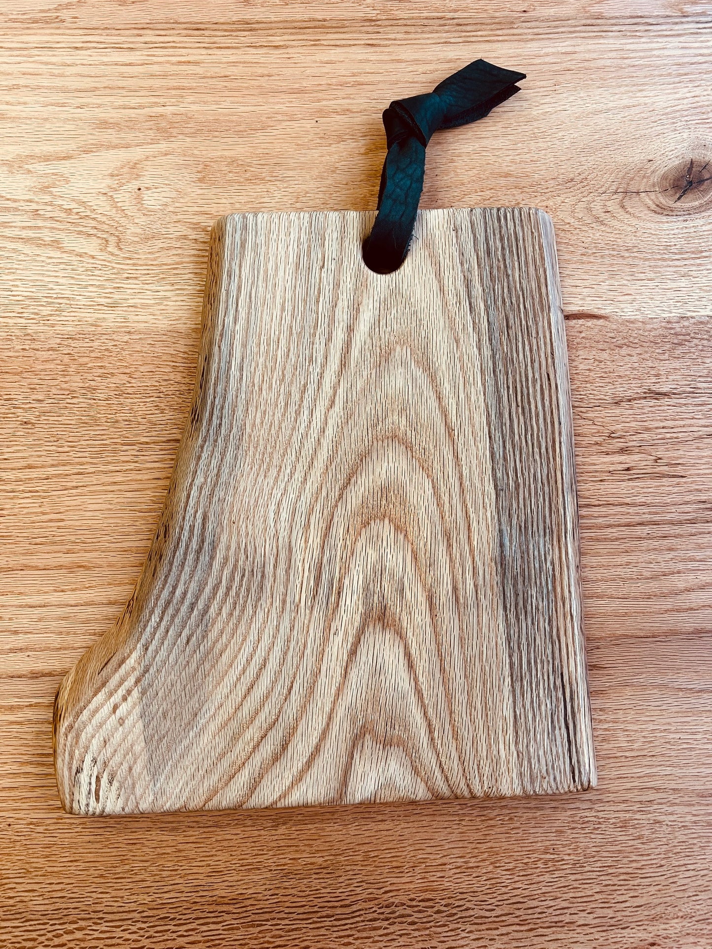 Medium Oak Charcuterie Board