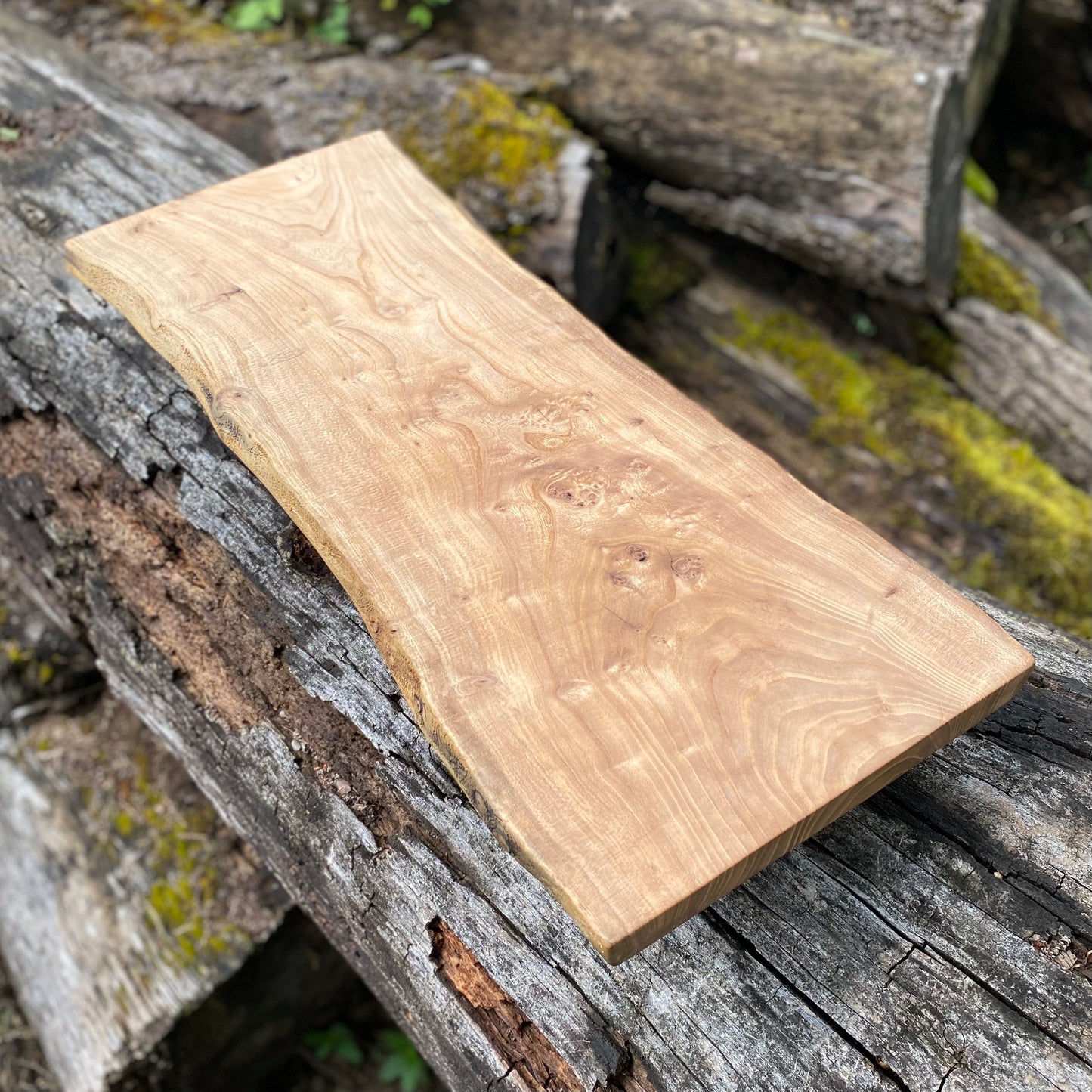Elm Table-Topper