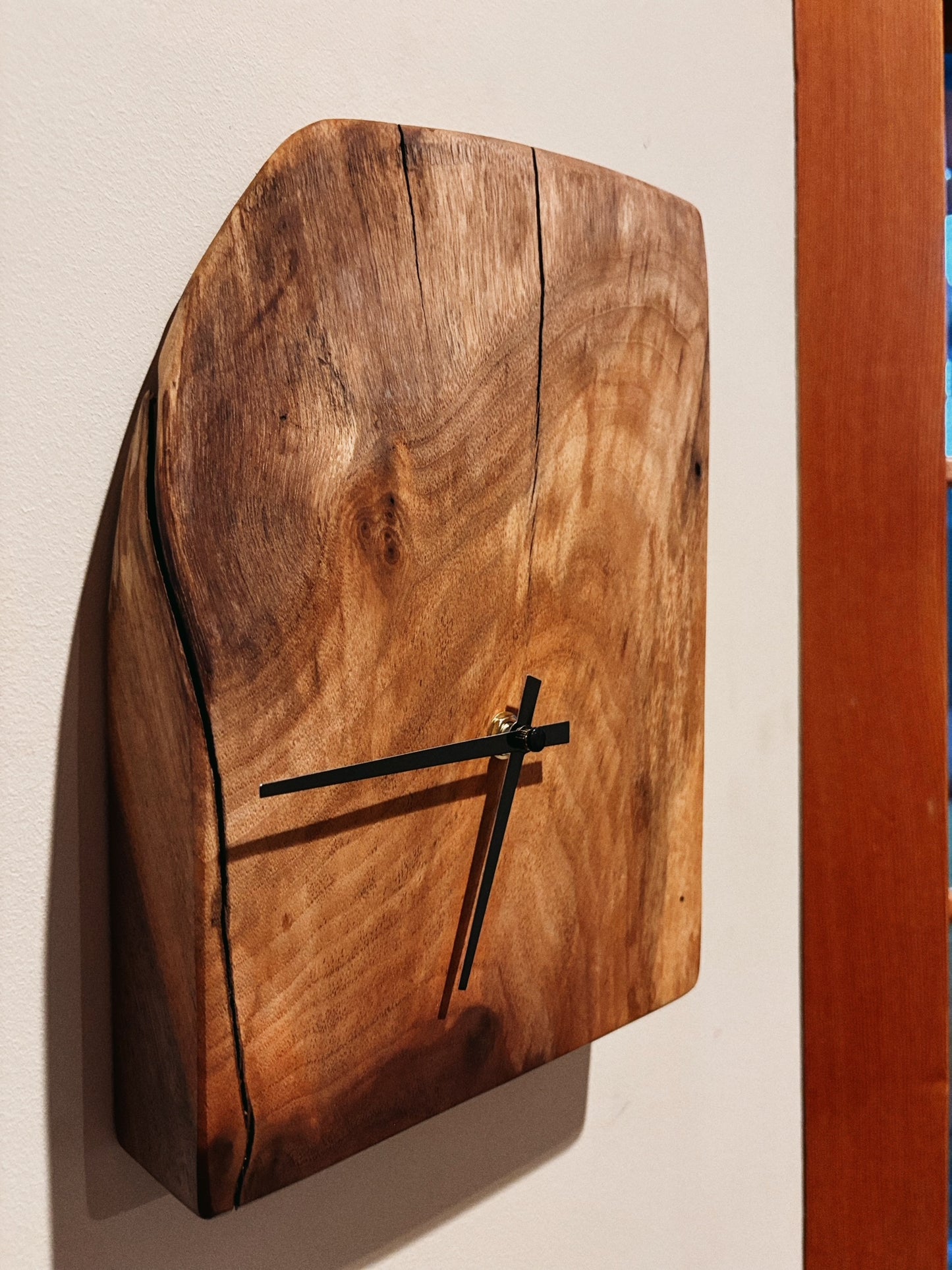 Live Edge Clock