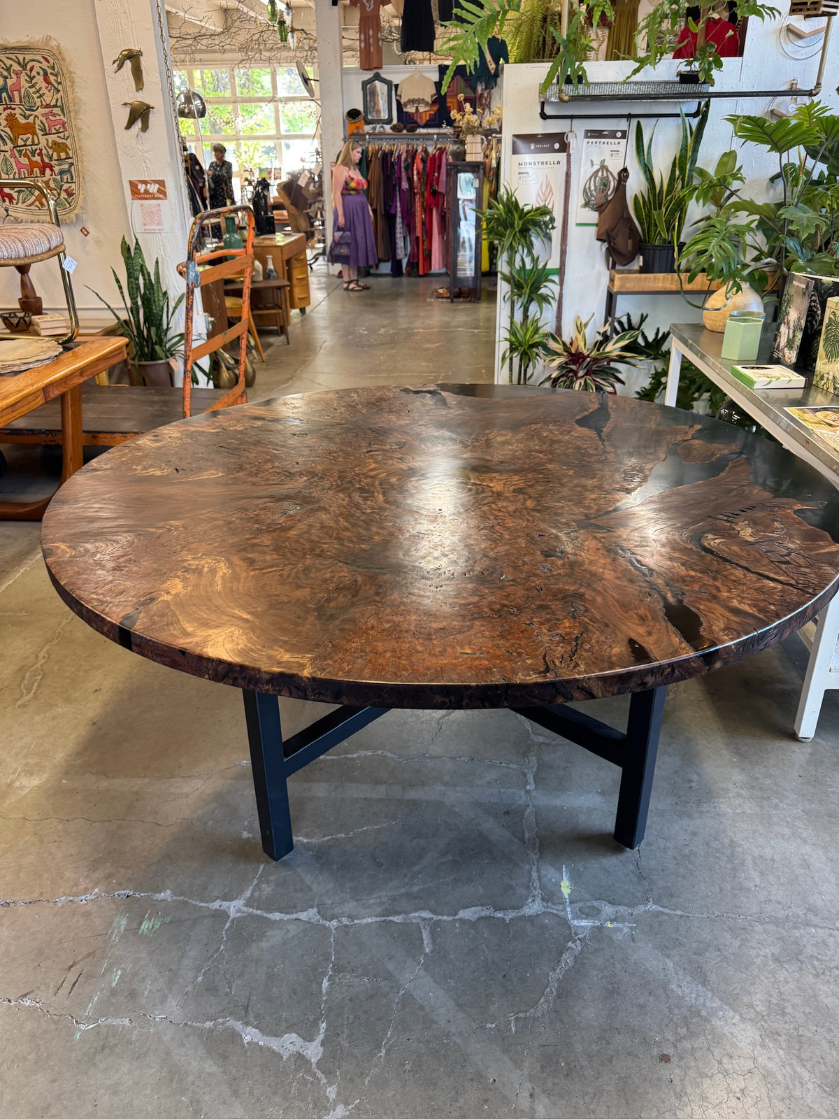 Black Walnut Epoxy Round Dining Table
